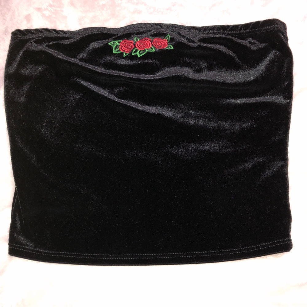 Velour tube top 🌹